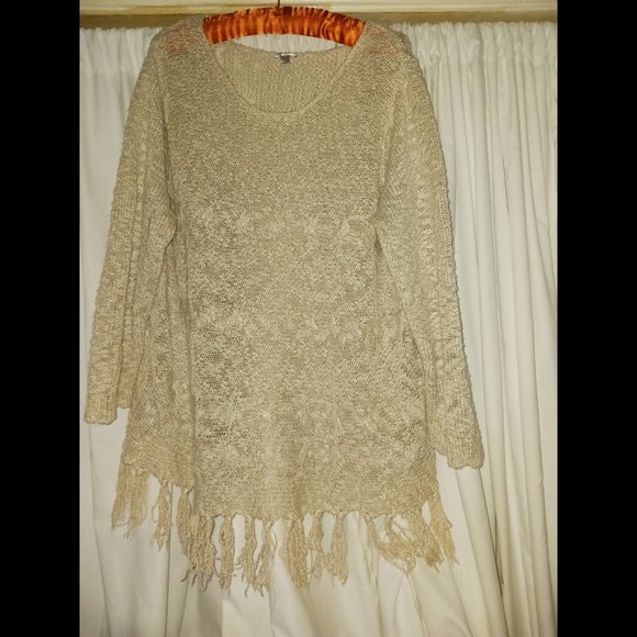 Avenue Sweaters - Avenue Plus Size Cream Knit Sweater Fringed Bottom - 2X 🧶